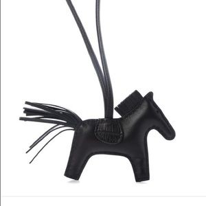 Hermes so black touch rodeo alligator leather